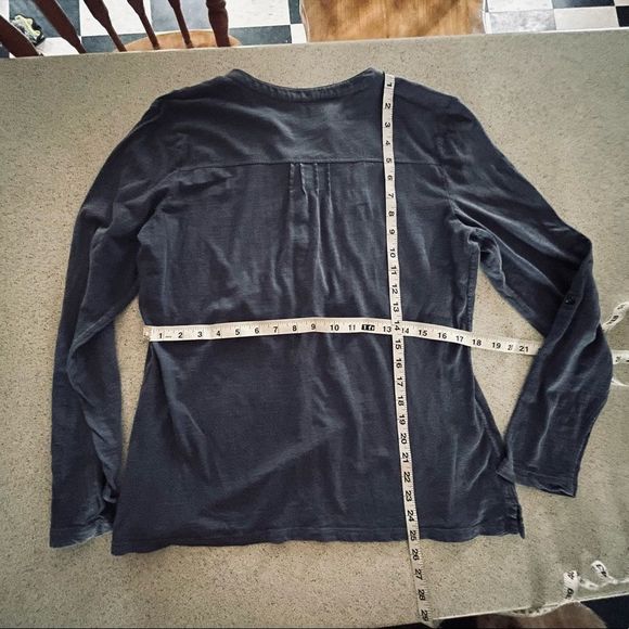 L.L.Bean cotton collarless half button V-neck - Picture 5 of 8